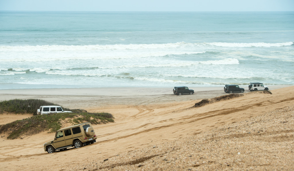 Trip to the North of Namibia on six Mercedes Benz cars.G350,G500 ...