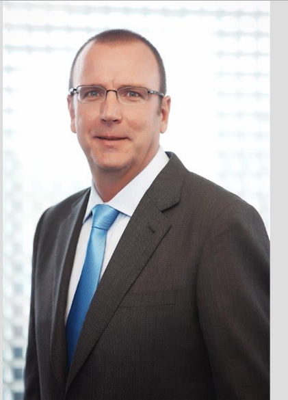 Jaco Oosthuizen assumes office as Managing Director Renault South ...
