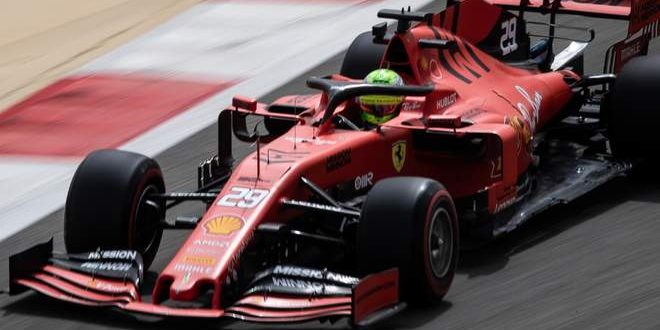 Mick takes first Ferrari drive in Bahrain testing ...